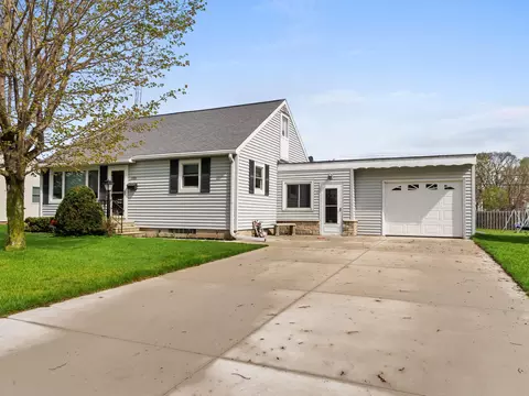 2332 37, Two Rivers, WI 54241