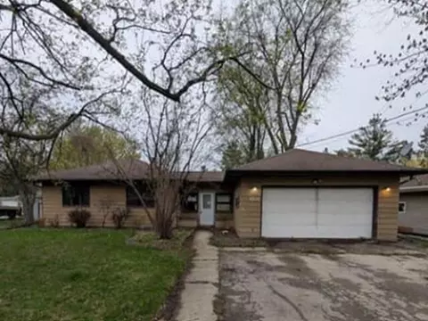 601 S S Rdg, Grand Chute, WI 54914