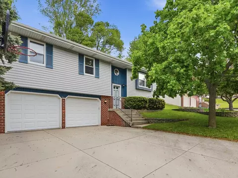 1600 Larkspur, West Bend, WI 53090