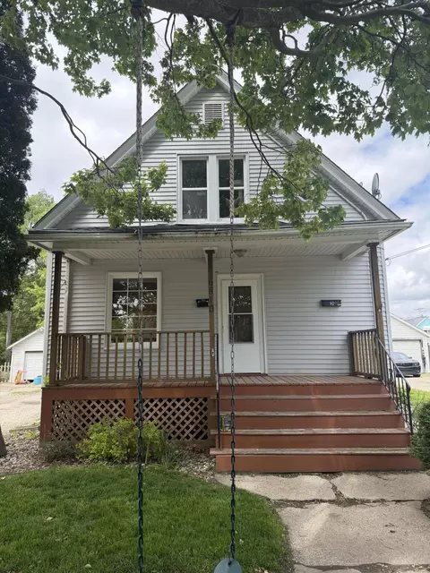 6810 27th, Kenosha, WI 53143