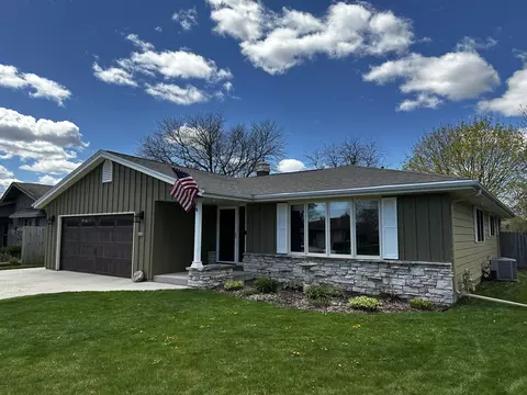 2424 W Mark, Sheboygan, WI 53083