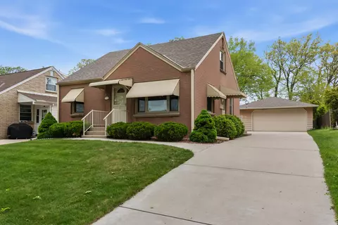 162 W Allerton, Milwaukee, WI 53207