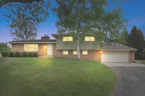 3860 Dale, Brookfield, WI 53005
