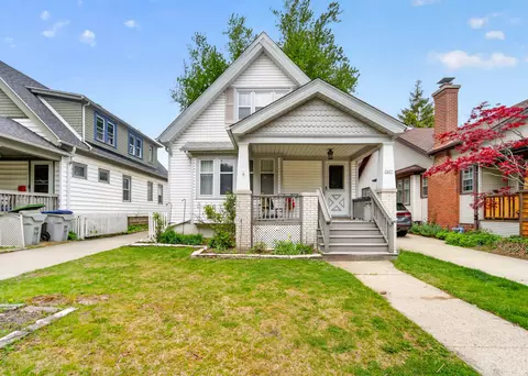 3427 N Cramer, Milwaukee, WI 53211