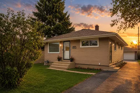 4550 S 47th, Greenfield, WI 53220