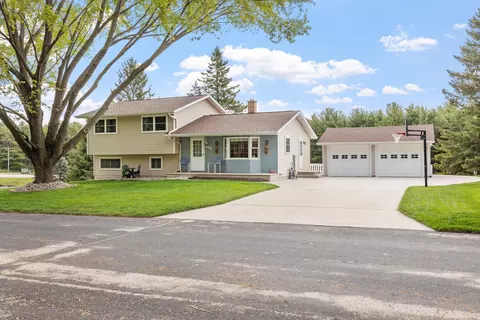 815 Jackson, Cleveland, WI 53015