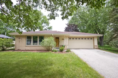 1705 Chapman, Waukesha, WI 53189