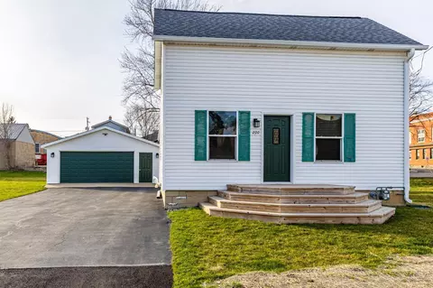 200 Garfield, Reeseville, WI 53579