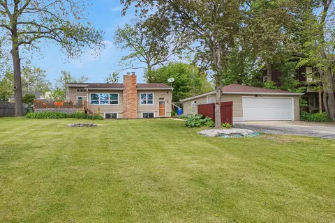 528 Wahl, Mukwonago, WI 53149