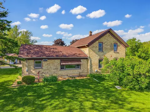 W1676 State Road 33, Herman, WI 53050