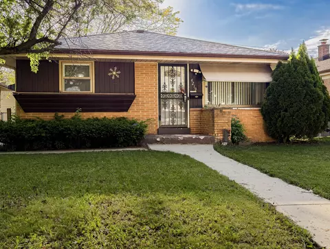 4219 N 72nd, Milwaukee, WI 53216