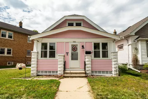 2741 S Delaware, Milwaukee, WI 53207