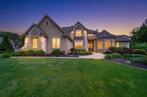 n52w21378 Golfview, Menomonee Falls, WI 53051