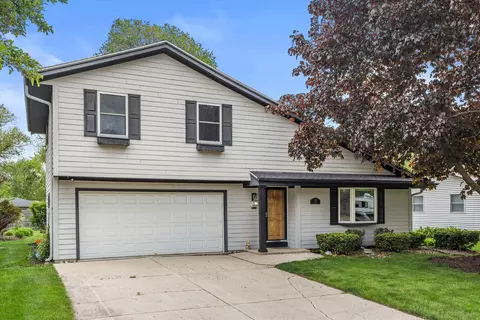 2640 Moraine, Racine, WI 53402