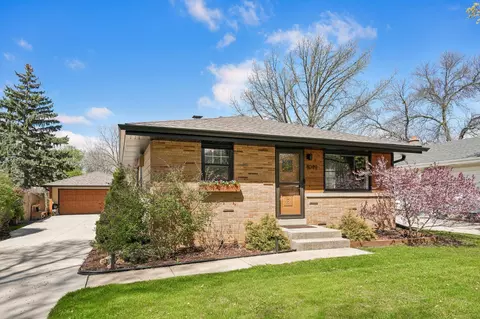 4049 S 58th, Milwaukee, WI 53220