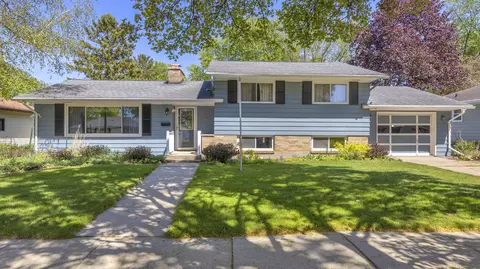 695 Bruce, Fond Du Lac, WI 54935