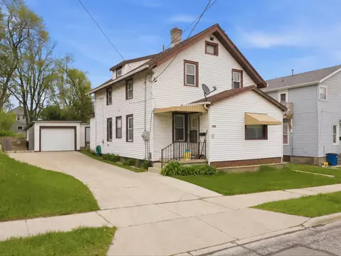 1012 Manila, Manitowoc, WI 54220