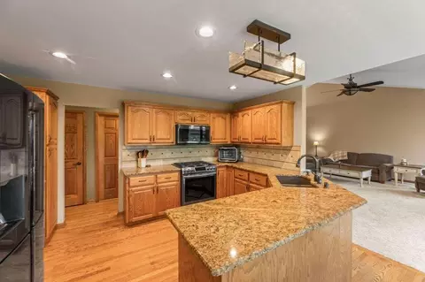 Kitchen - s93w34945 Jericho, Eagle, WI 53119 photo 1 of 2