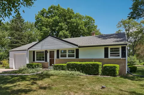 5700 S 41st, Greenfield, WI 53221