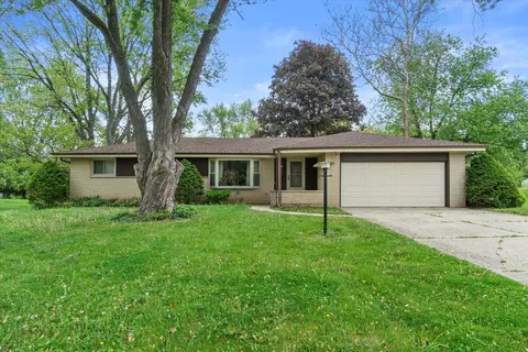 3210 S Ventura, New Berlin, WI 53151