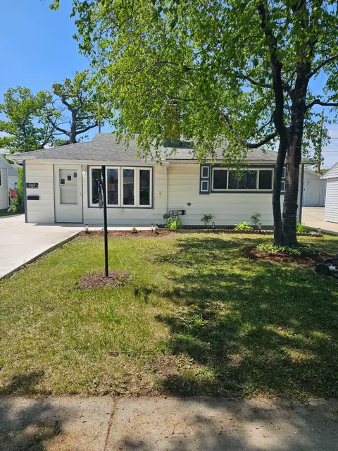 2721 S 50th, Milwaukee, WI 53219