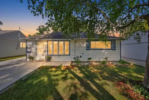 2721 S 50th, Milwaukee, WI 53219
