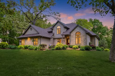 225 Ridge Line, Burlington, WI 53105