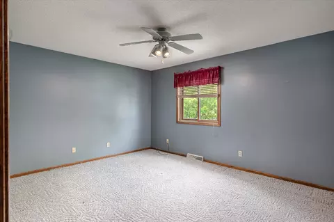 Bedroom - 1206 Willow, La Crescent, MN 55947 photo 1 of 6