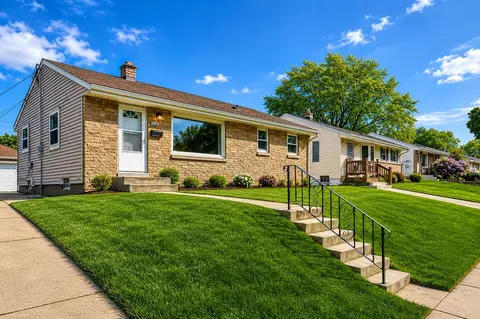 8111 W Lancaster, Milwaukee, WI 53218