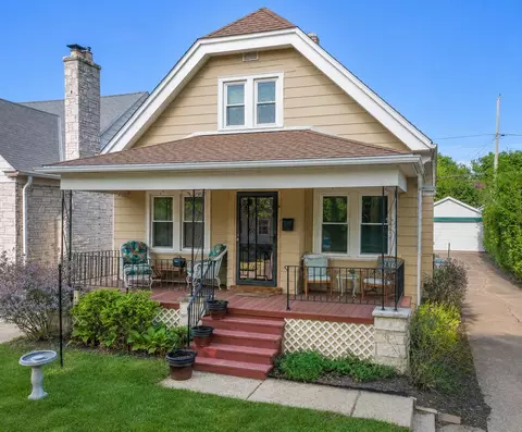 3018 N 74th, Milwaukee, WI 53210