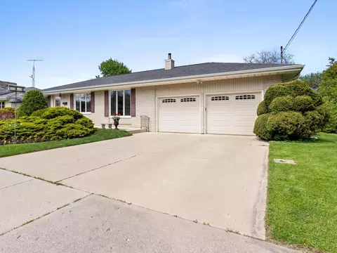 2014 Lexington, Manitowoc, WI 54220