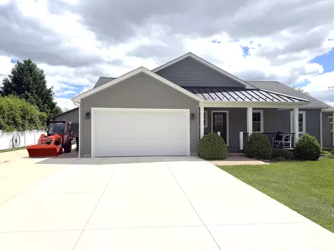 N1682 Washington, Lake Geneva, WI 53147