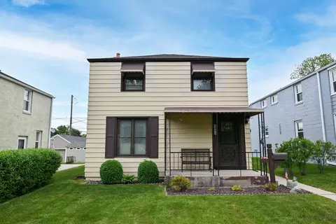 3664 S Whitnall, Milwaukee, WI 53207