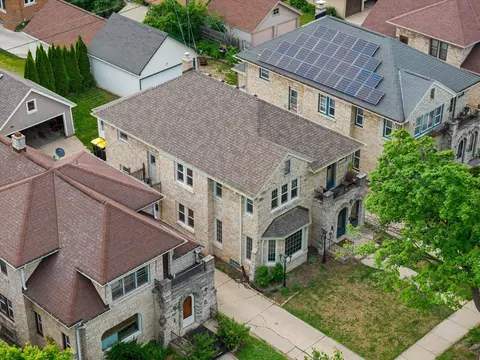 2613 N 62nd, Wauwatosa, WI 53213