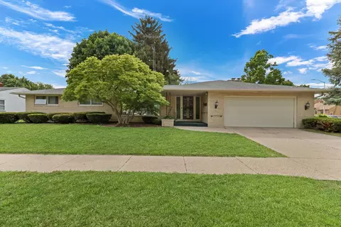 7504 19th, Kenosha, WI 53143