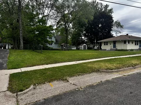 313 6th, Onalaska, WI 54650