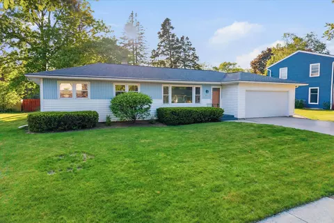 923 W Whitefish, Port Washington, WI 53074