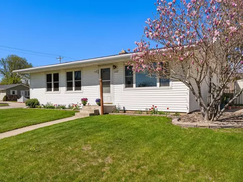 1422 S 35th, Manitowoc, WI 54220