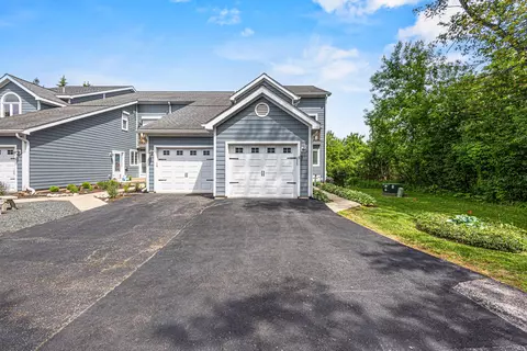 355 Havenwood #8, Lake Geneva, WI 53147