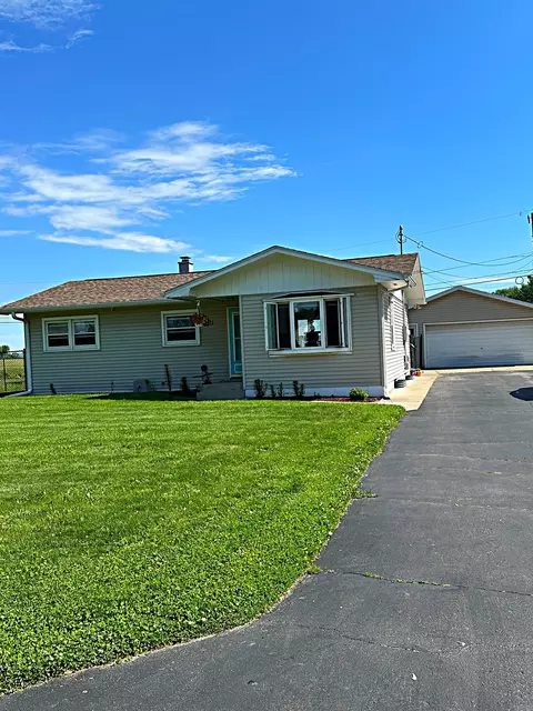 411 Central Rd, Campbell, WI 54603