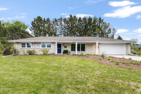 1112 Niesen, Port Washington, WI 53074