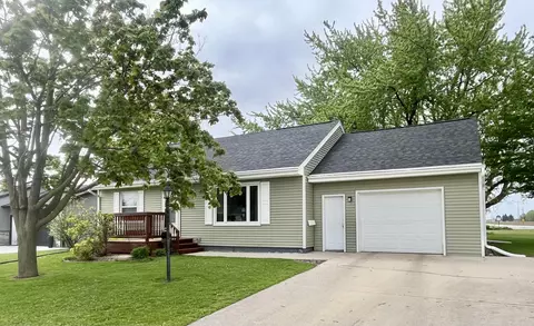 721 Menasha, Reedsville, WI 54230