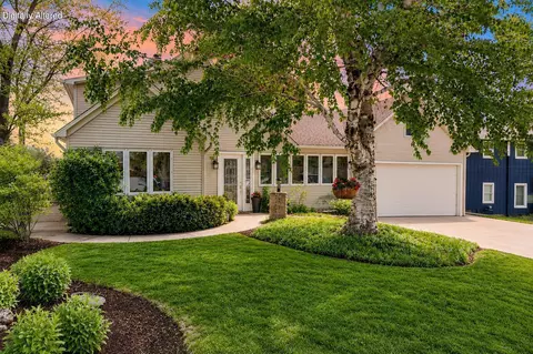 11829 218, Salem Lakes, WI 53104