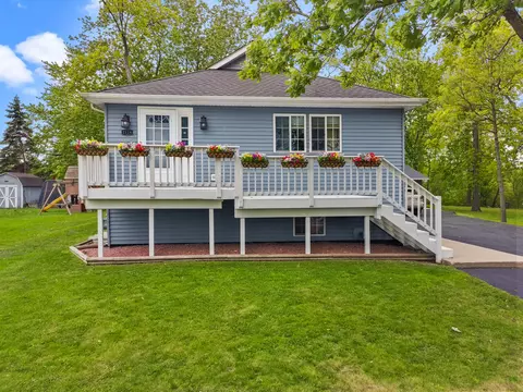 2124 Lakeshore, Dover, WI 53139