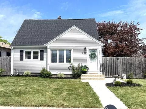 626 Blake, South Milwaukee, WI 53172
