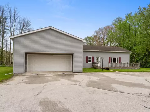 5001 Cth Cr, Newton, WI 53063