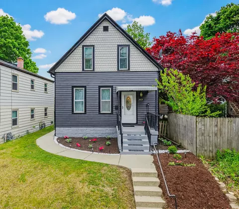 3169 S Griffin, Milwaukee, WI 53207