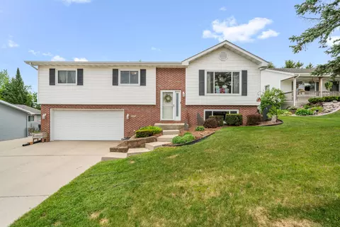 3227 Windsor, West Bend, WI 53090