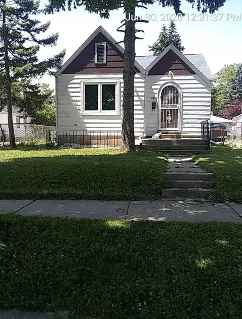 6017 N 37th, Milwaukee, WI 53209