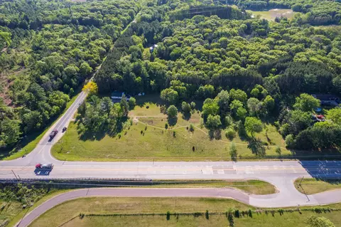 000 Us Hwy 53, Holland, WI 54636